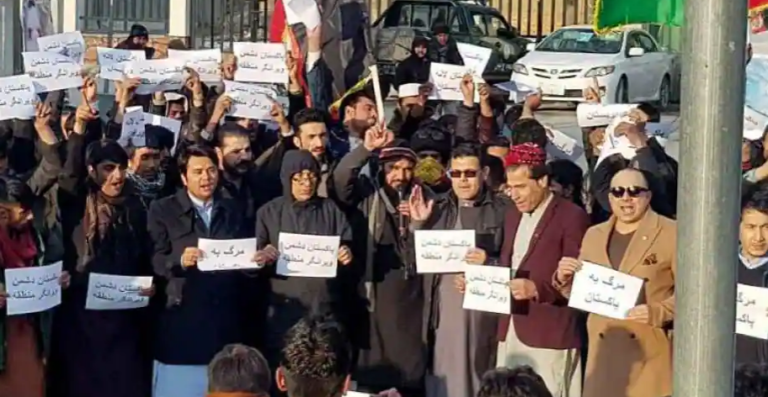Afghans protest outside the Pakistani embassy against the kidnapping and torture of the ambassador’s daughter in Islamabad