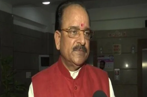 MoS Defence Ajay Bhatt Visits Army in Kashmir; Asks Soldiers To Be Prepared For Emergency