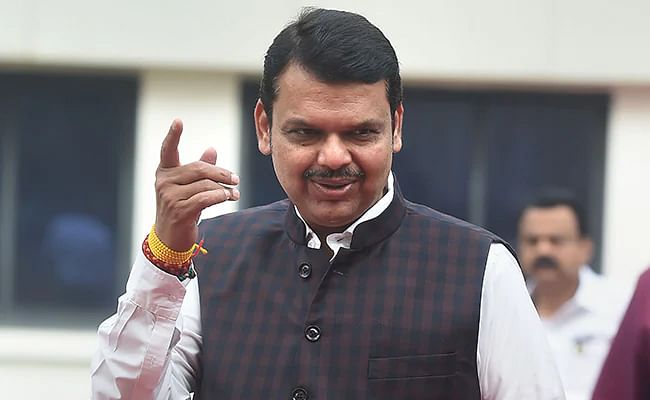 Devendra Fadnavis Meets Amit Shah To Discuss OBC Bill
